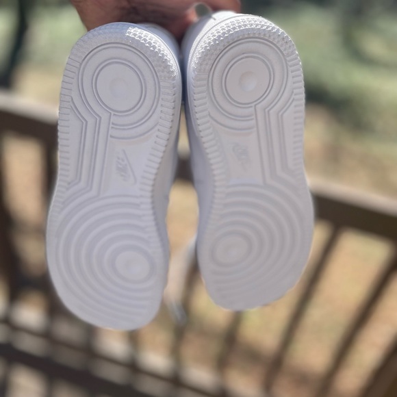 Brand new Air Force 1s size 3y - Picture 3 of 3